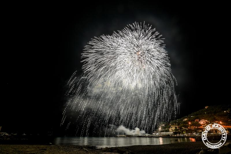 Sabato 8 Settembre  2018. Festeggiamenti per N.S. del Suffragio a Recco (Genova). Preparazione Sparata Mascoli del Quartiere Bastia, Sparata Quartiere Verzemma e dei Fuochi di giorno. Sparata del Quartiere Bastia, Spettacolo Pirotecnico del Quartiere Bastia, Ponte , Collodari. ©www.pasottidavidfotografia.com
