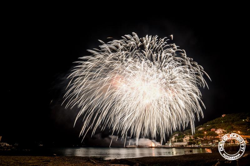 Sabato 8 Settembre  2018. Festeggiamenti per N.S. del Suffragio a Recco (Genova). Preparazione Sparata Mascoli del Quartiere Bastia, Sparata Quartiere Verzemma e dei Fuochi di giorno. Sparata del Quartiere Bastia, Spettacolo Pirotecnico del Quartiere Bastia, Ponte , Collodari. ©www.pasottidavidfotografia.com