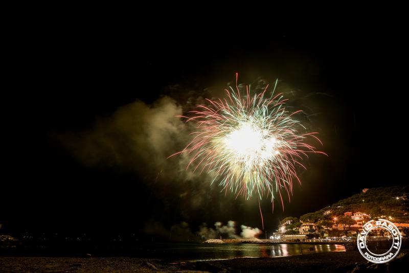 Sabato 8 Settembre  2018. Festeggiamenti per N.S. del Suffragio a Recco (Genova). Preparazione Sparata Mascoli del Quartiere Bastia, Sparata Quartiere Verzemma e dei Fuochi di giorno. Sparata del Quartiere Bastia, Spettacolo Pirotecnico del Quartiere Bastia, Ponte , Collodari. ©www.pasottidavidfotografia.com