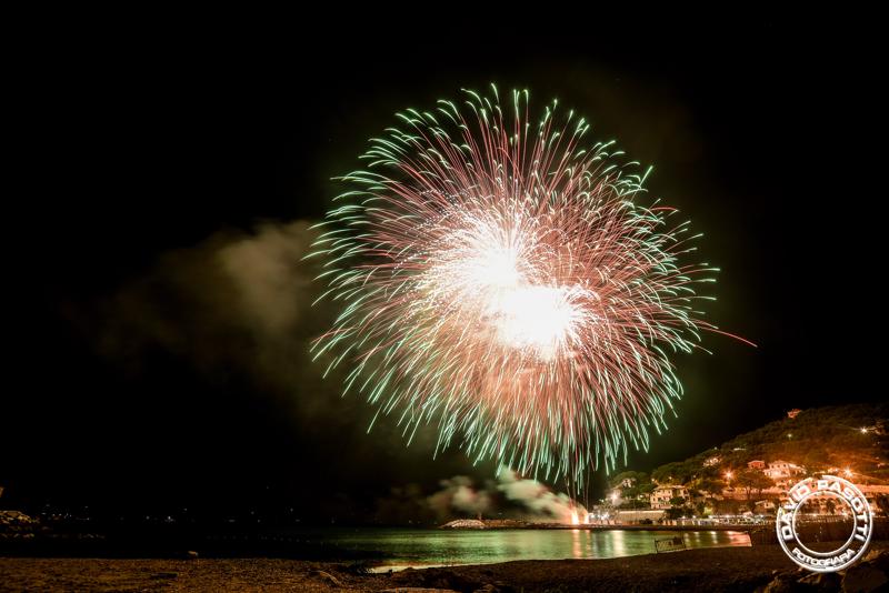 Sabato 8 Settembre  2018. Festeggiamenti per N.S. del Suffragio a Recco (Genova). Preparazione Sparata Mascoli del Quartiere Bastia, Sparata Quartiere Verzemma e dei Fuochi di giorno. Sparata del Quartiere Bastia, Spettacolo Pirotecnico del Quartiere Bastia, Ponte , Collodari. ©www.pasottidavidfotografia.com
