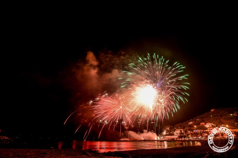 Sabato 8 Settembre  2018. Festeggiamenti per N.S. del Suffragio a Recco (Genova). Preparazione Sparata Mascoli del Quartiere Bastia, Sparata Quartiere Verzemma e dei Fuochi di giorno. Sparata del Quartiere Bastia, Spettacolo Pirotecnico del Quartiere Bastia, Ponte , Collodari. ©www.pasottidavidfotografia.com