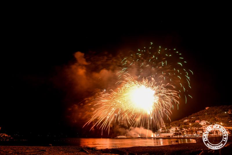 Sabato 8 Settembre  2018. Festeggiamenti per N.S. del Suffragio a Recco (Genova). Preparazione Sparata Mascoli del Quartiere Bastia, Sparata Quartiere Verzemma e dei Fuochi di giorno. Sparata del Quartiere Bastia, Spettacolo Pirotecnico del Quartiere Bastia, Ponte , Collodari. ©www.pasottidavidfotografia.com
