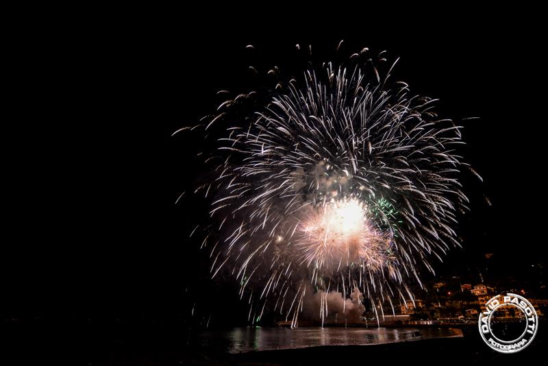 Sabato 8 Settembre  2018. Festeggiamenti per N.S. del Suffragio a Recco (Genova). Preparazione Sparata Mascoli del Quartiere Bastia, Sparata Quartiere Verzemma e dei Fuochi di giorno. Sparata del Quartiere Bastia, Spettacolo Pirotecnico del Quartiere Bastia, Ponte , Collodari. ©www.pasottidavidfotografia.com